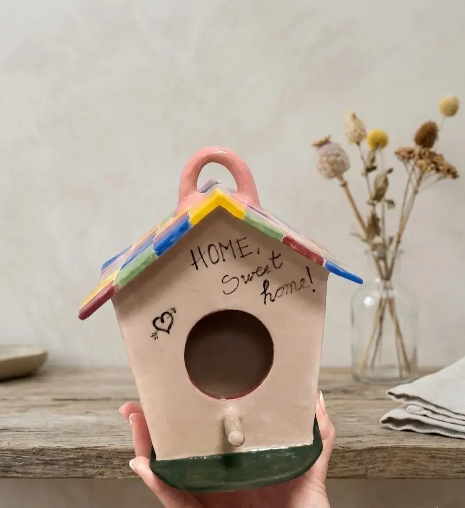 Casita de pájaros de cerámica artesanal para decoración del hogar