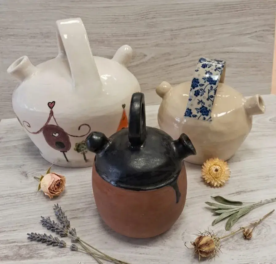 Botijos de cerámica artesanal decorativos para cocina